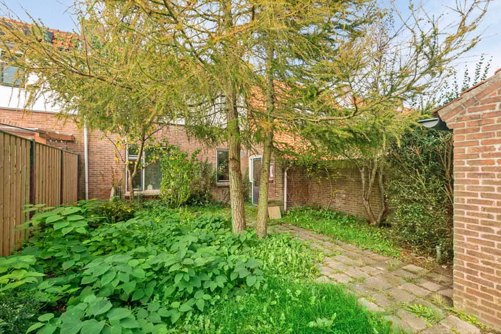 Photo 29 of Monseigneur Luijpenstraat 11