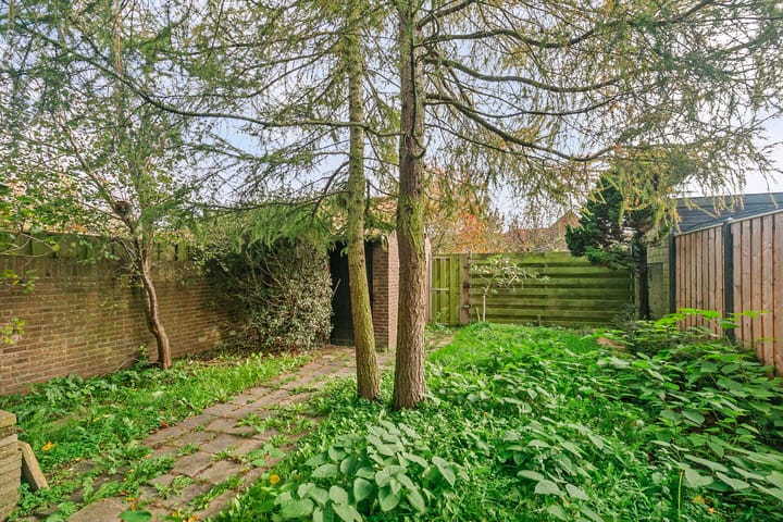 Photo 27 of Monseigneur Luijpenstraat 11