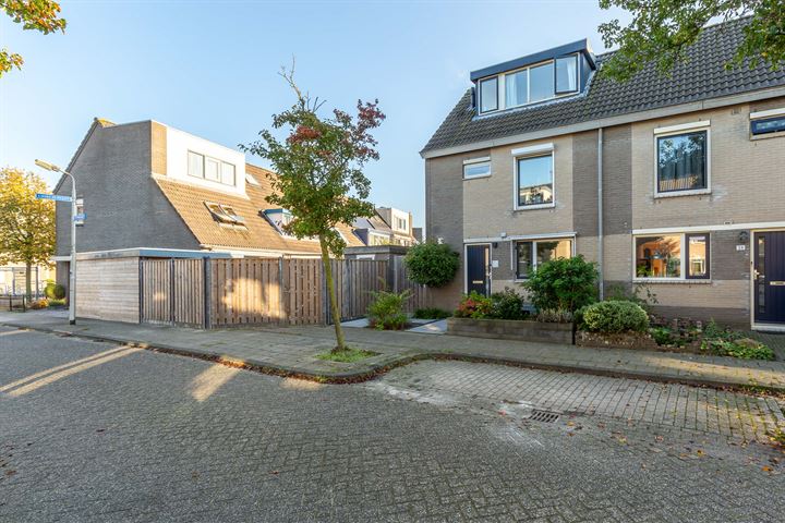 View photo 42 of Berlagestraat 22