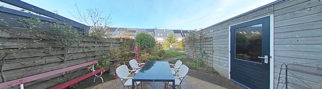 View 360° photo of achtertuin of Laakse Laan 18