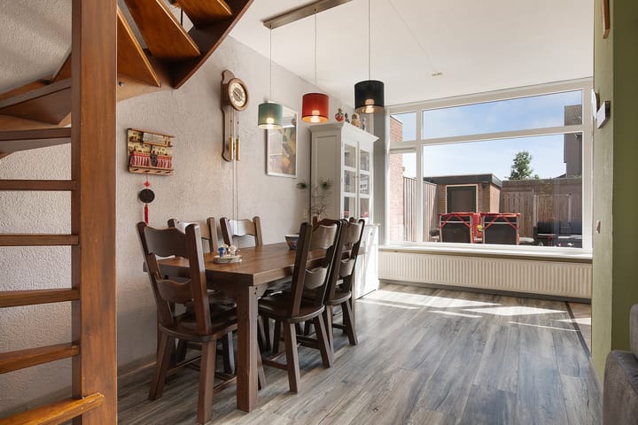 Foto 2 van Voetshoven 3