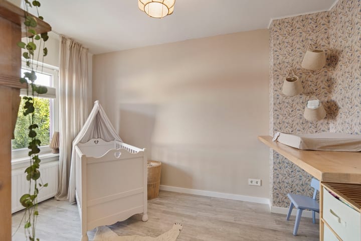 Foto 24 van Thomas à Kempislaan 32