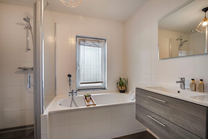 Foto 27 van Thomas à Kempislaan 32