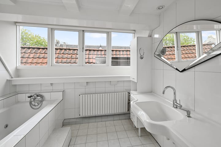 Foto 28 van Leliegracht 12-1