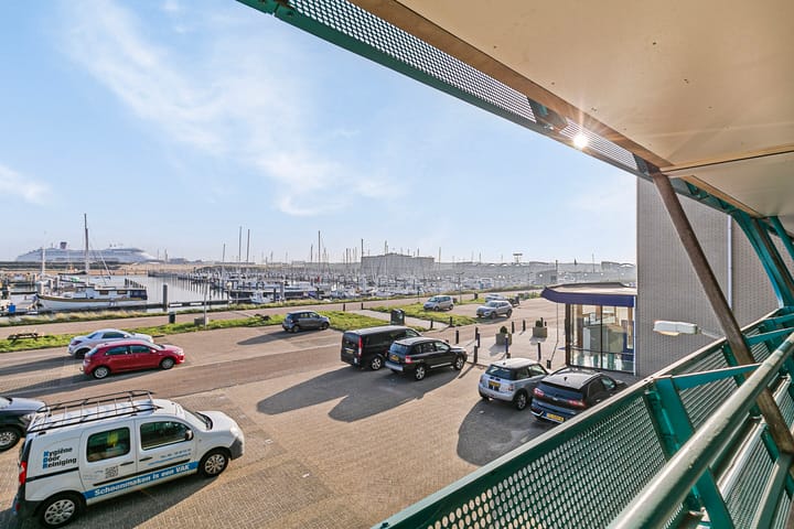 Foto 30 van Kennemerboulevard 611