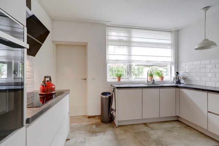 Photo 10 of Korenbloemstraat 94