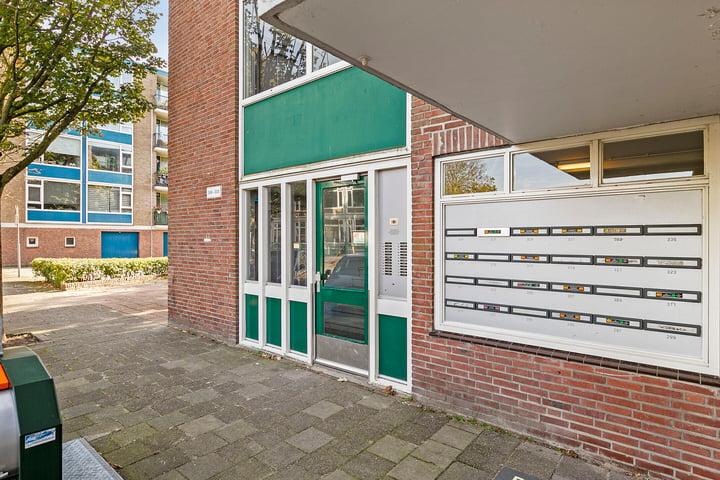 View photo 3 of Banckertlaan 321