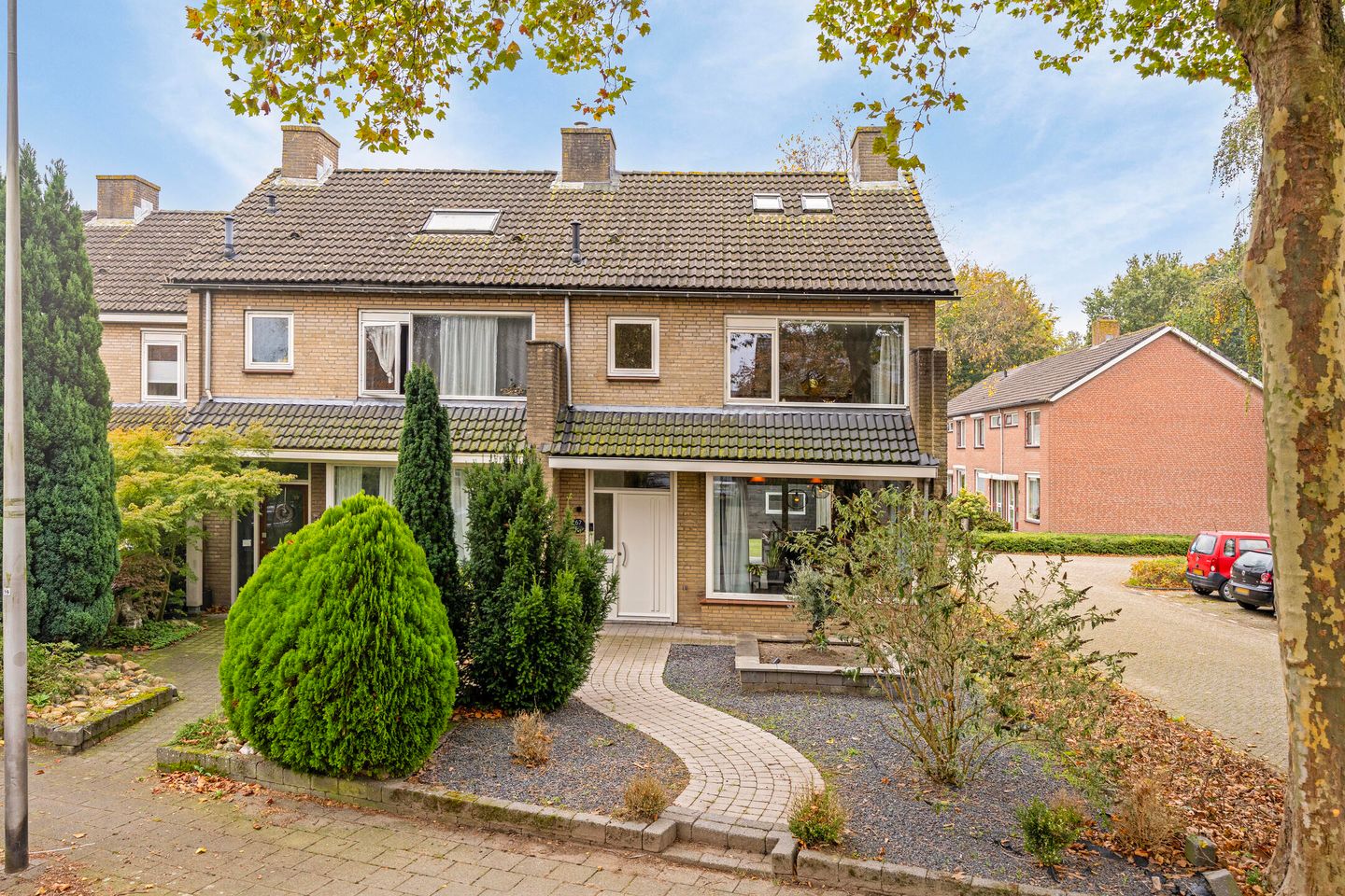 Foto 1 van Rode Schouw 67