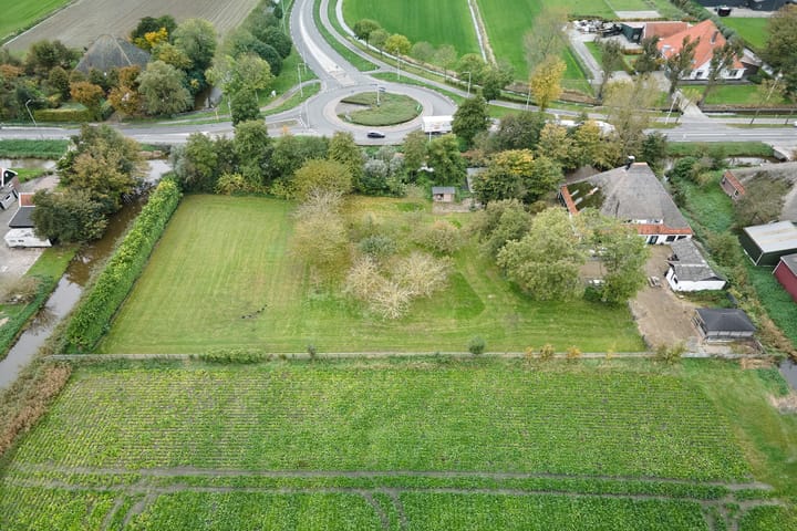 Foto 8 van Middenweg 28