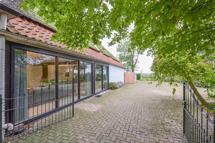 Foto 16 van Middenweg 28