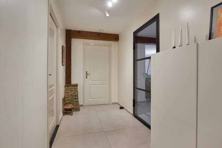 Foto 23 van Middenweg 28