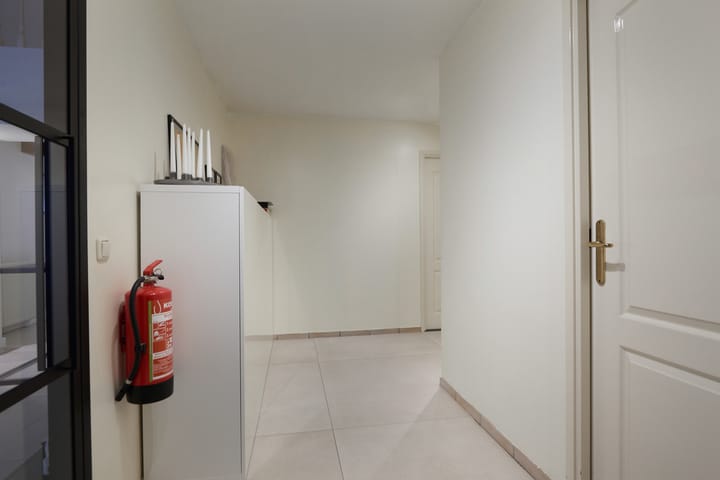 Foto 24 van Middenweg 28