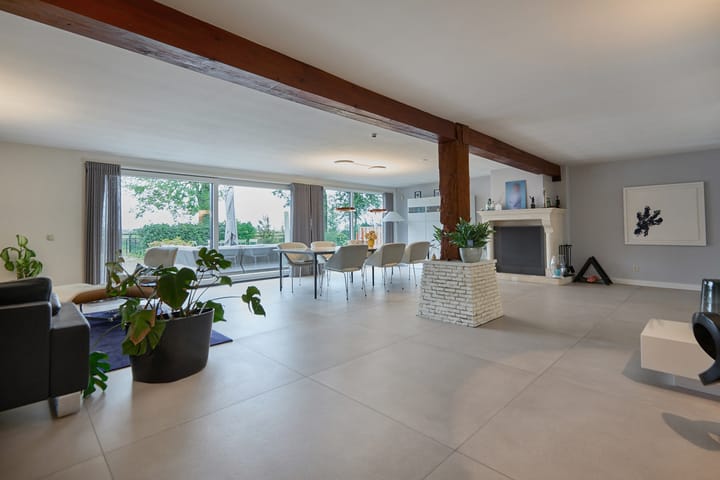 Foto 28 van Middenweg 28