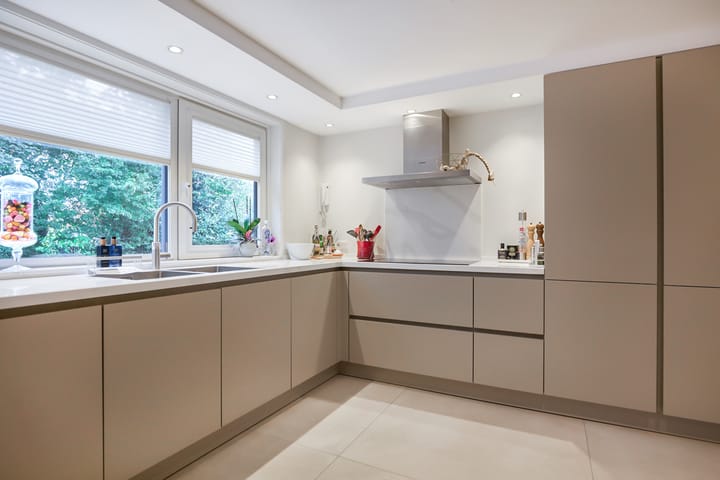 Foto 42 van Middenweg 28