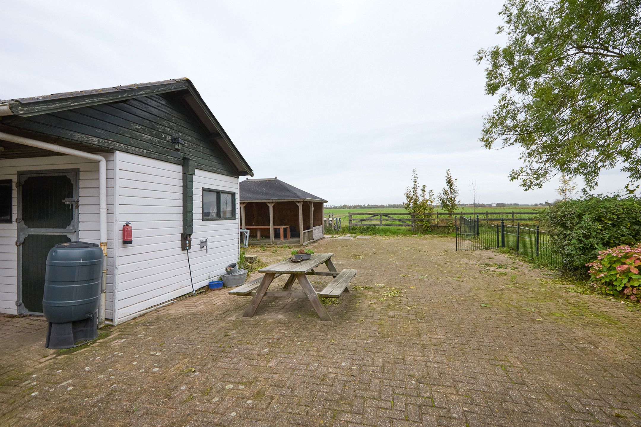 Photo 81 of Middenweg 28