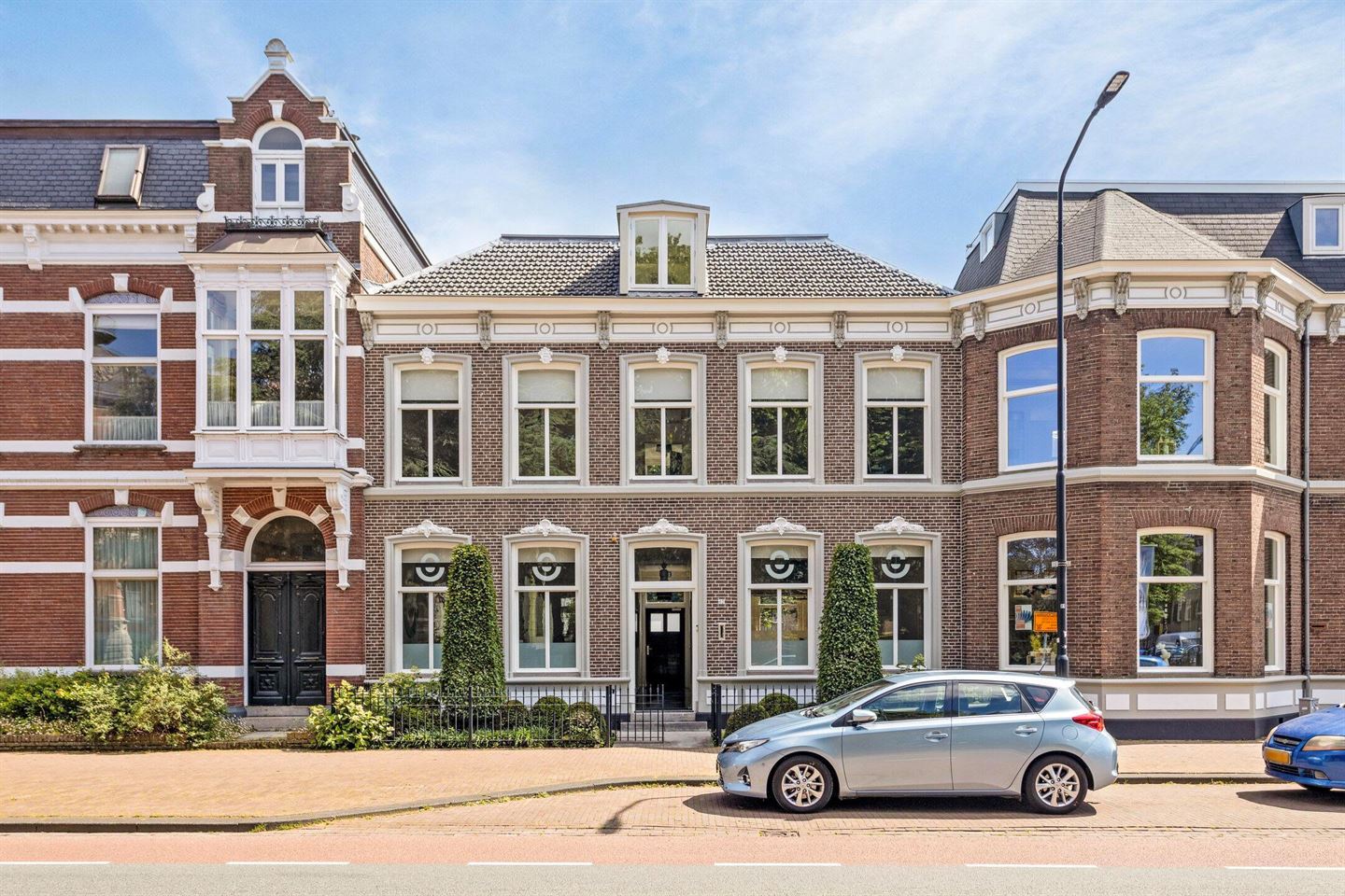 Bekijk foto 1 van Molenstraat 62