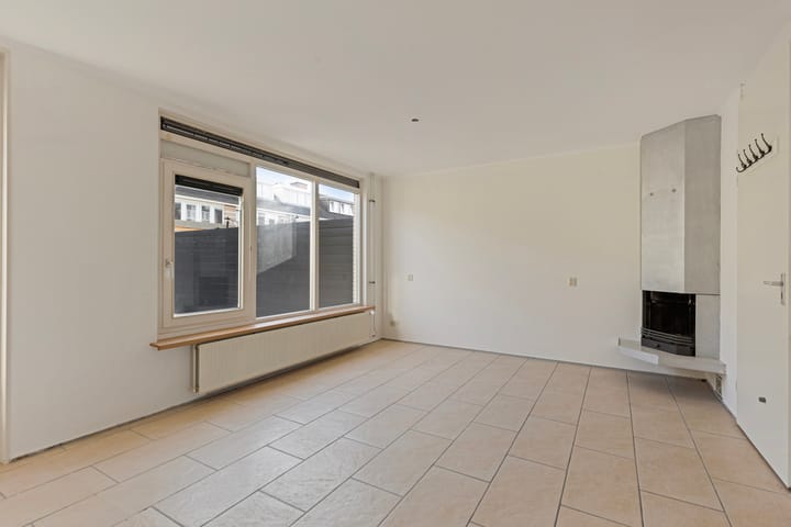 Foto 2 van Distelvlinderweg 70