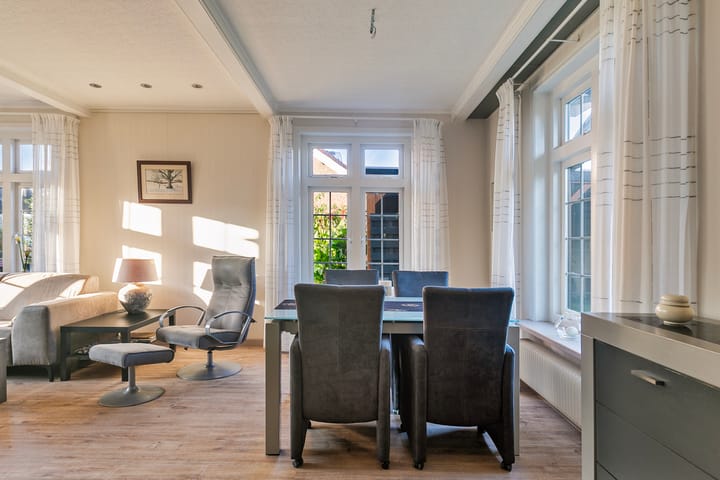 Photo 3 of Dorpsstraat 6