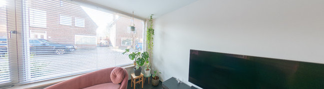 View 360° photo of Woonkamer of Roestenbergstraat 69-A