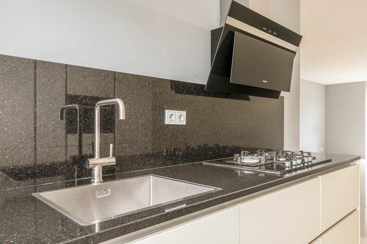 Foto 9 van Adriaan Prinslaan 29