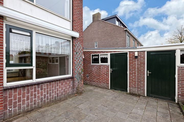 Bekijk foto 32 van Amalia van Solmsstraat 41