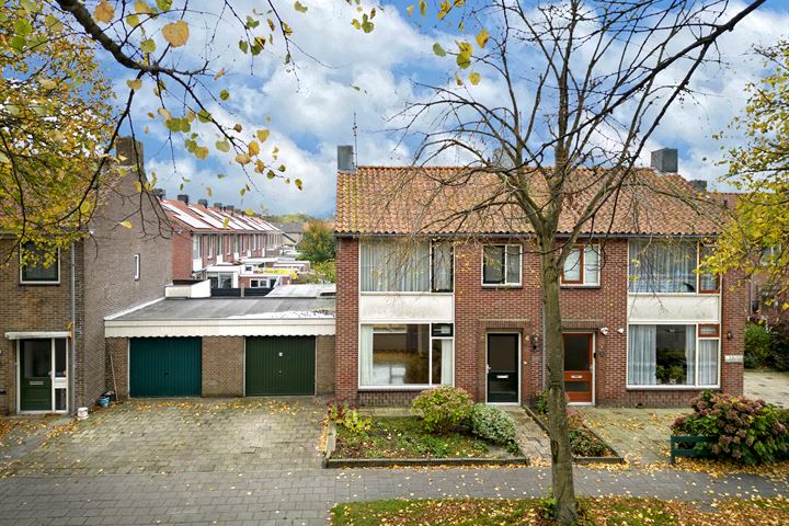 Bekijk foto 40 van Amalia van Solmsstraat 41