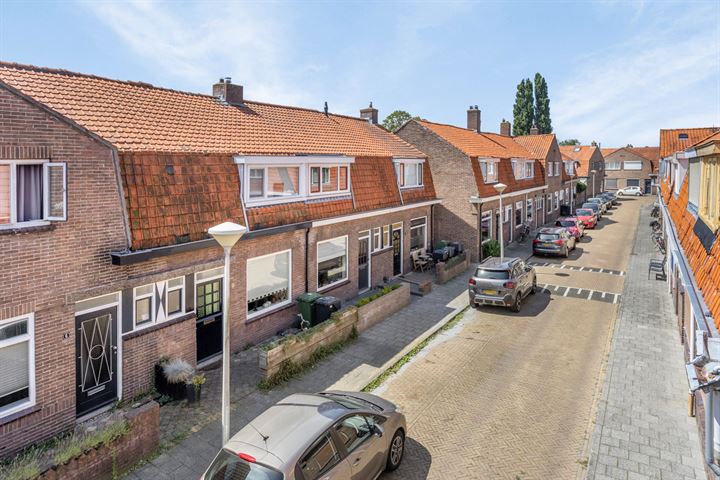 View photo 8 of Johan Willem Frisostraat 10