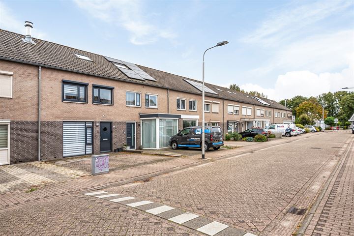 View photo 38 of Ledeackerstraat 21