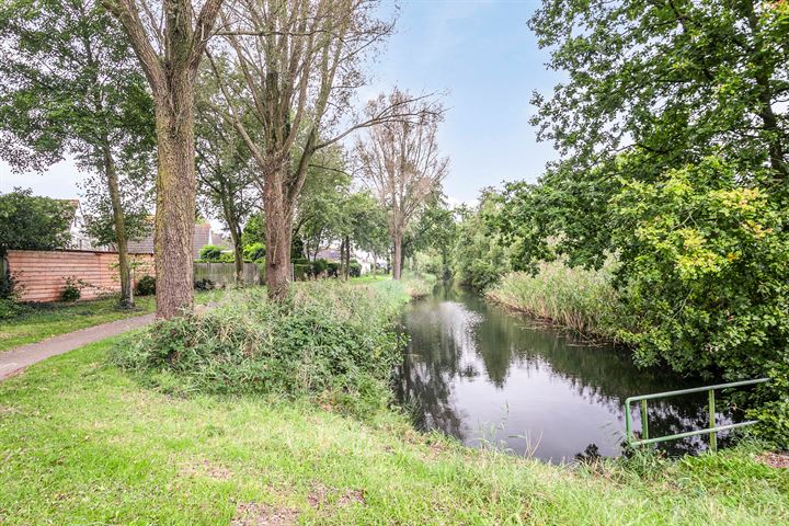 View photo 41 of Ledeackerstraat 21