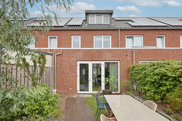 Foto 24 van Florastraat 17