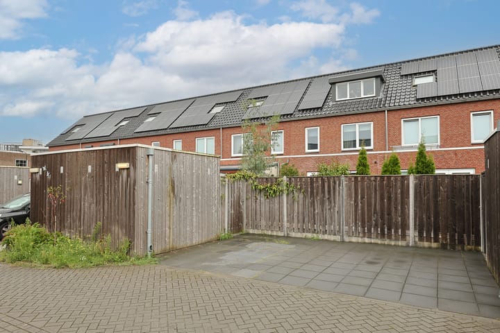 Foto 28 van Florastraat 17