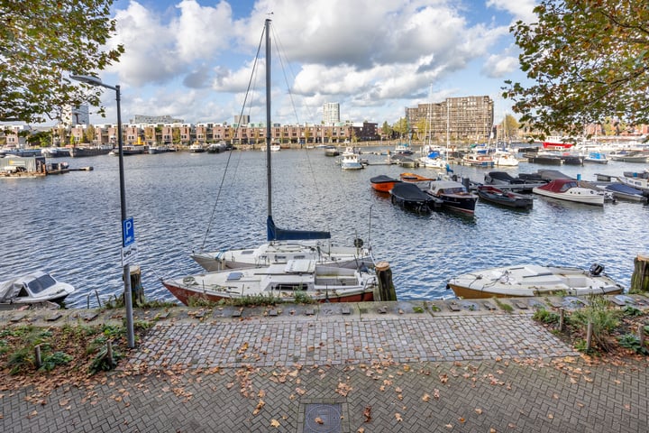 Bekijk foto 27 van Zeeburgerkade 720