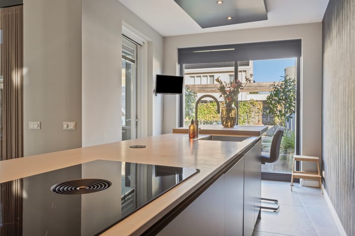 Foto 24 van Sint-Annaziekenhuislaan 12