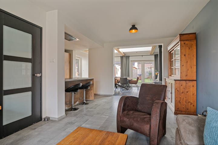 Foto 11 van Korenbloemstraat 15