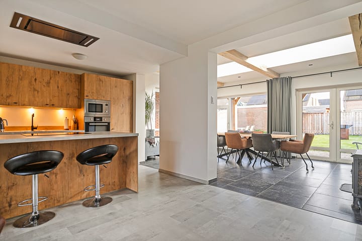 Foto 12 van Korenbloemstraat 15