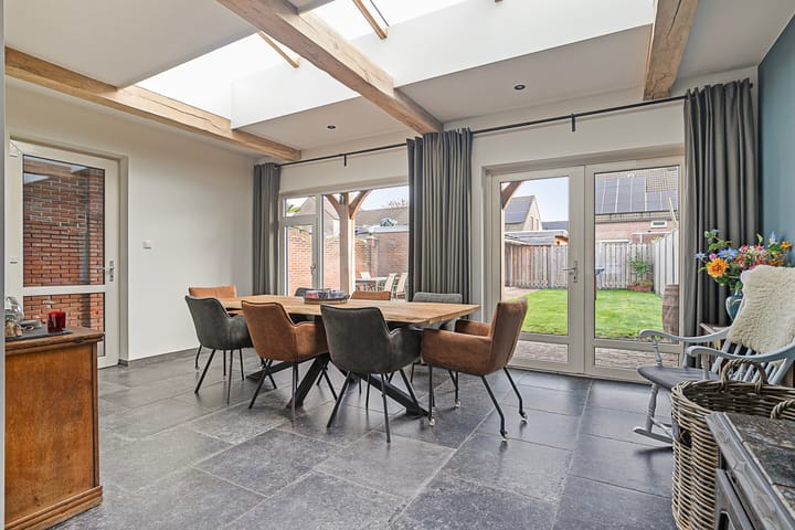 Foto 18 van Korenbloemstraat 15