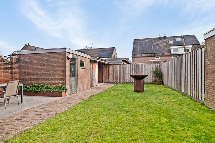 Foto 31 van Korenbloemstraat 15