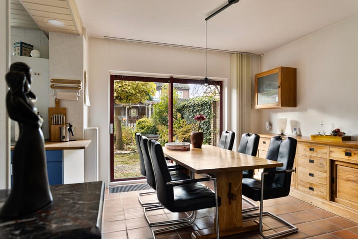 Photo 9 of Uilenspiegelstraat 11