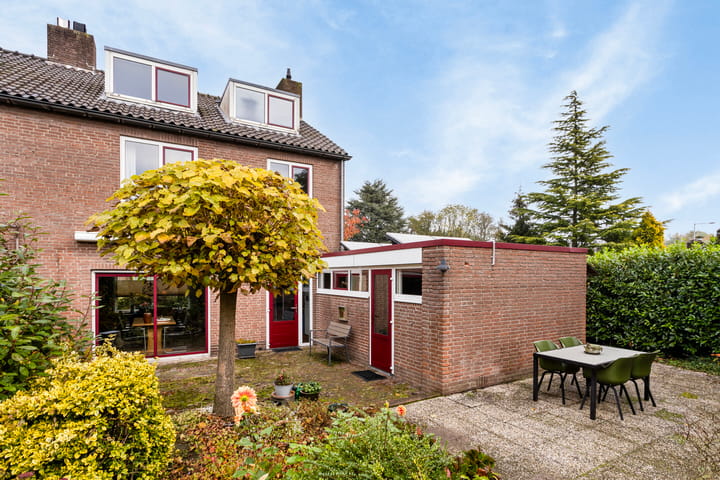 Photo 39 of Uilenspiegelstraat 11