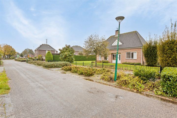 Bekijk foto 33 van Beekstraat 3