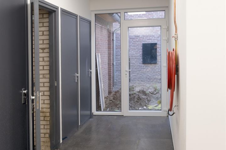 Bekijk foto 7 van Nassaustraat 104-B