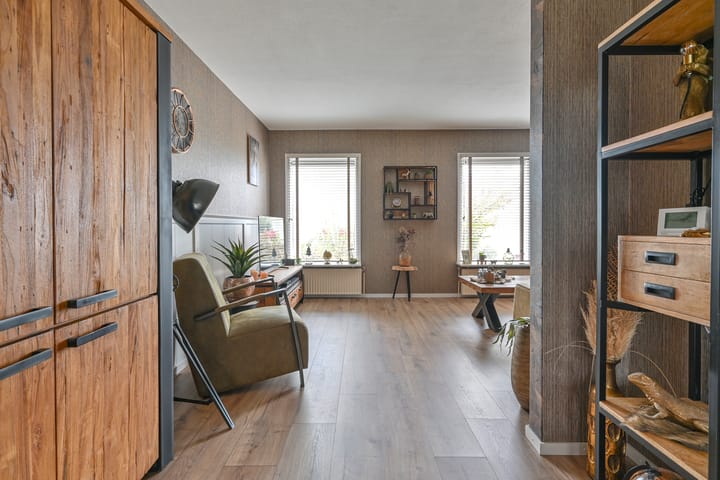 Foto 2 van Veenluydenstraat 38