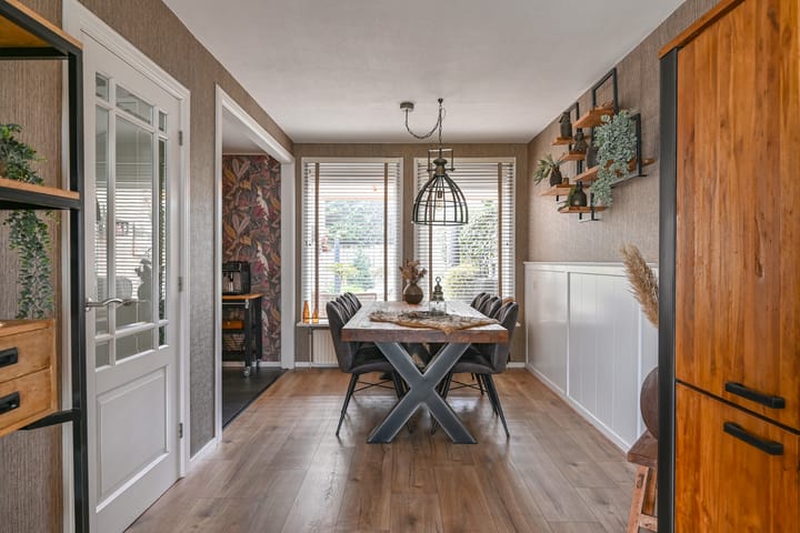 Foto 10 van Veenluydenstraat 38