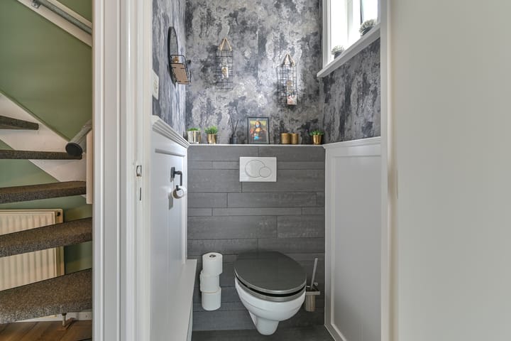 Foto 15 van Veenluydenstraat 38