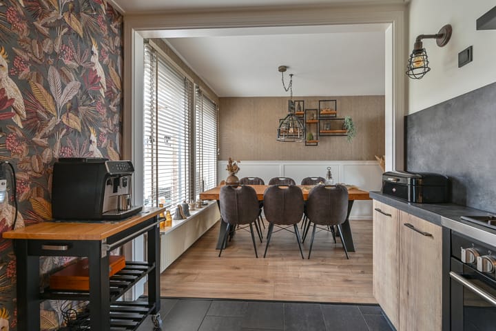 Foto 22 van Veenluydenstraat 38