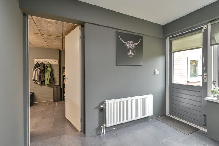 Foto 26 van Veenluydenstraat 38