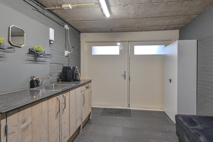 Foto 28 van Veenluydenstraat 38