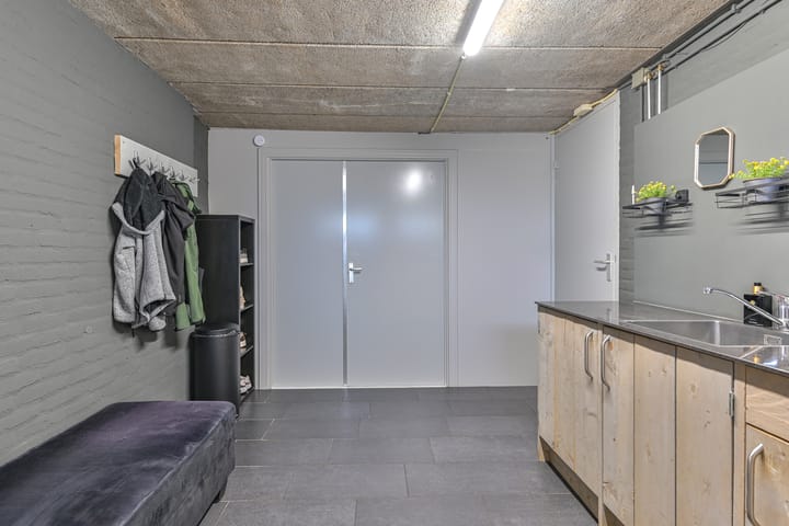 Foto 29 van Veenluydenstraat 38