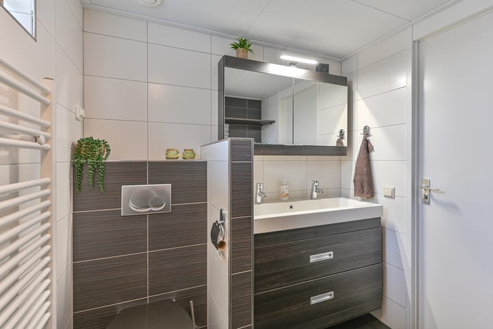 Foto 41 van Veenluydenstraat 38