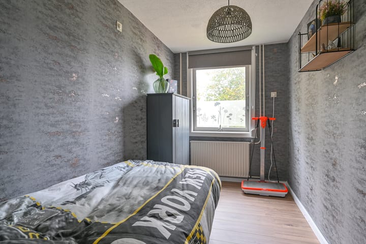 Foto 49 van Veenluydenstraat 38